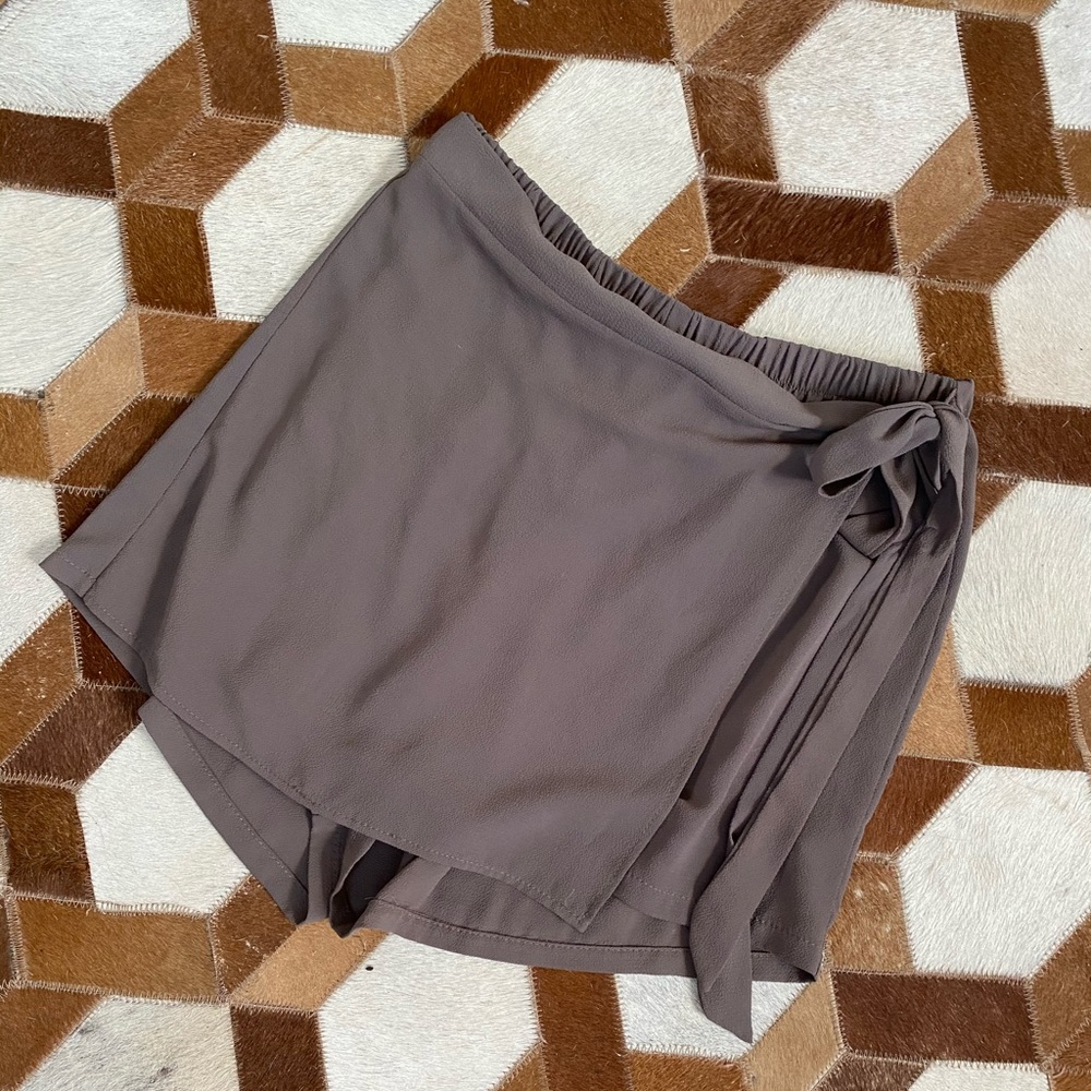 SKORT! Perfect for a sz medium and large